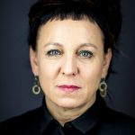 Olga Tokarczuk – metryka [wiek, wzrost, mąż i dzieci, pochodzenie, rodzina, życiorys]